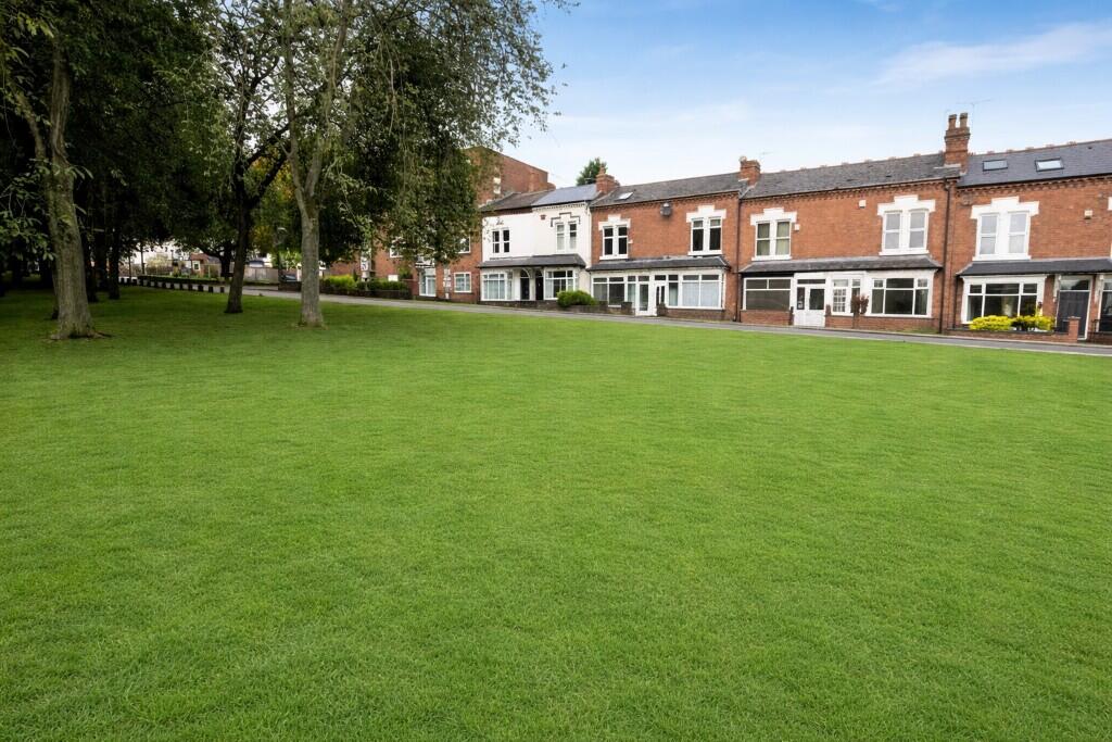 Main image of property: Lightwoods Hill, Birmingham, B67