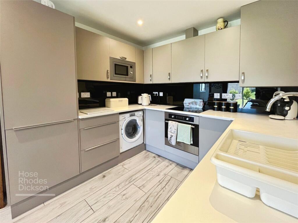 Apartment in Sandown, Isle of Wight - View 4