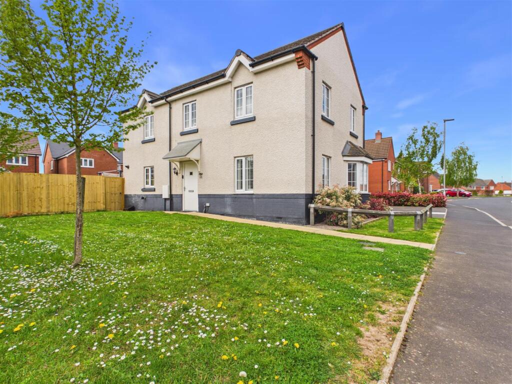 Main image of property: Crump Way, Evesham
