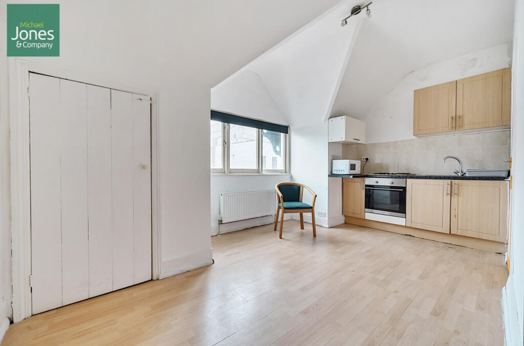 Apartment in Worthing, West Worthing - View 5