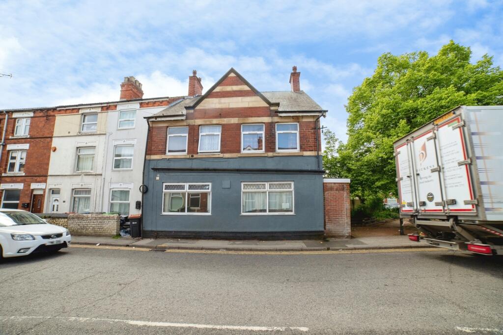 Main image of property: Mansfield Road, Sutton-in-Ashfield, Nottinghamshire, NG17