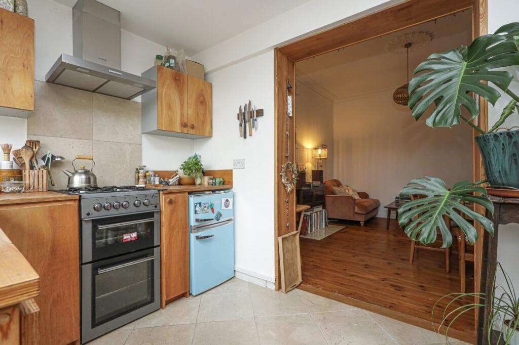 Apartment in Canterbury - View 5