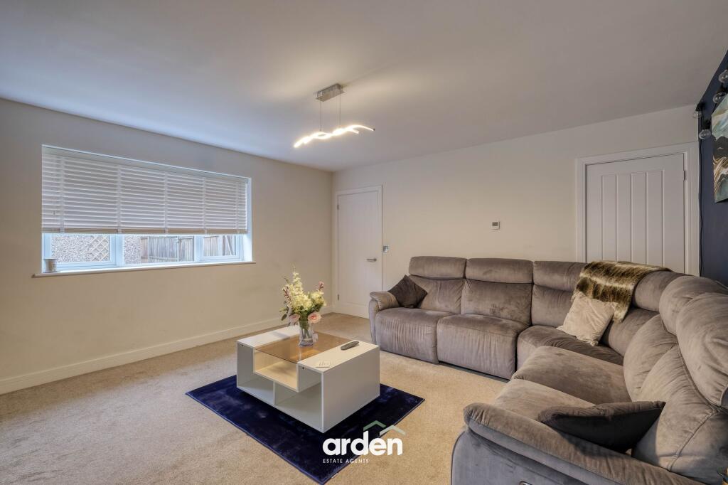 House in Stratford-on-Avon, Studley - View 3