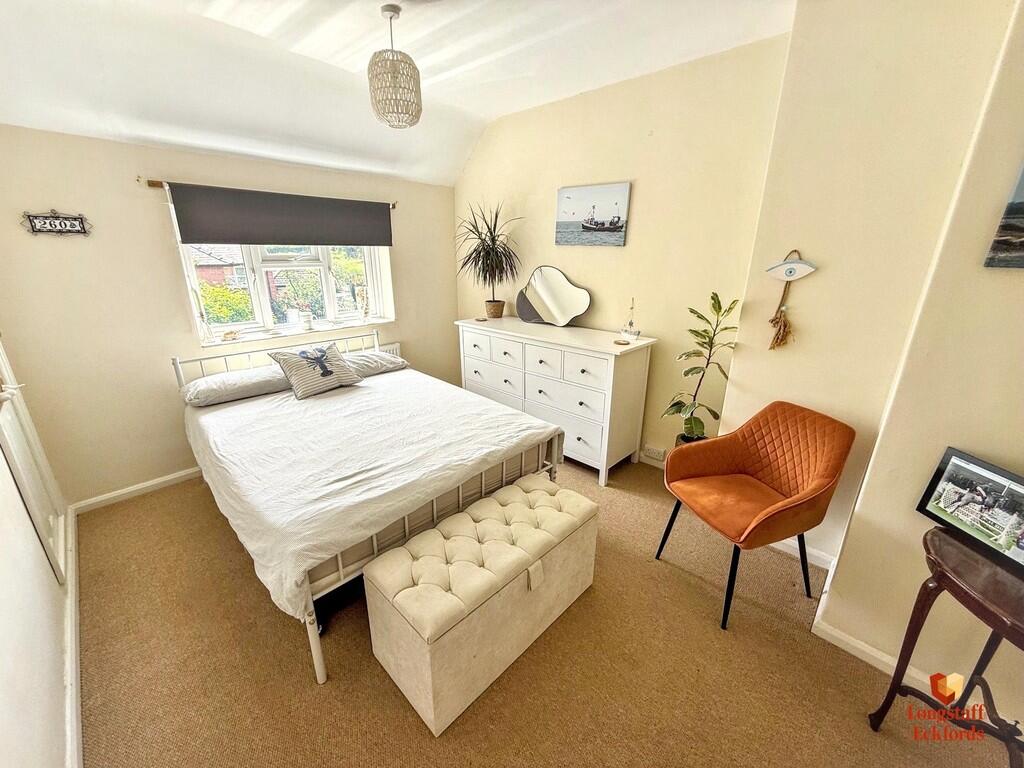 Low Farm Drive , Folkingham - More