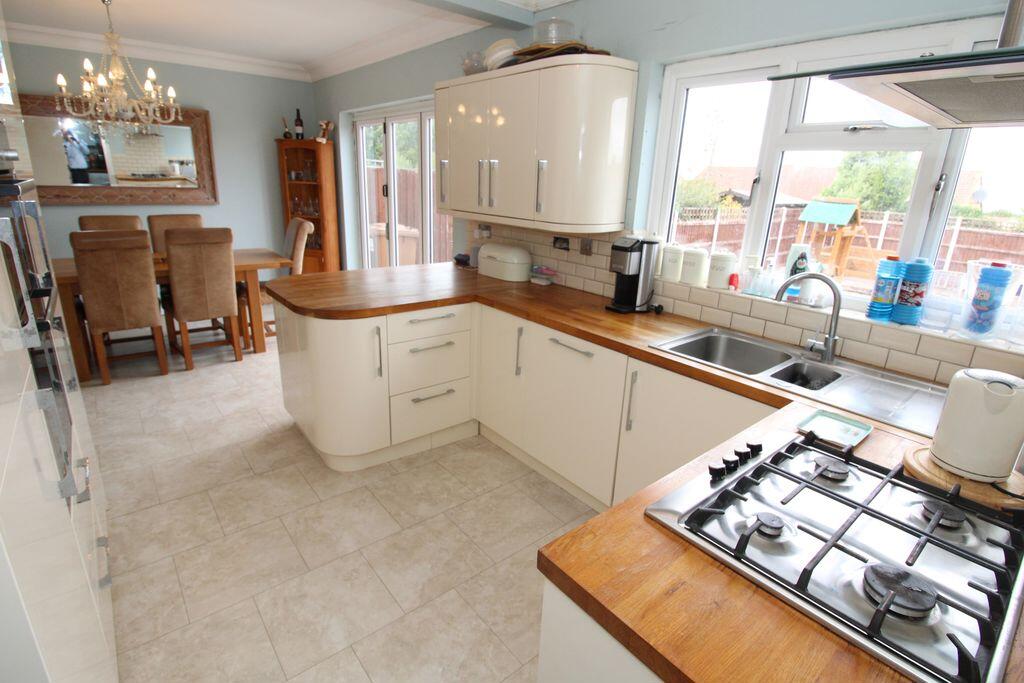 House in Reigate and Banstead, Banstead - More
