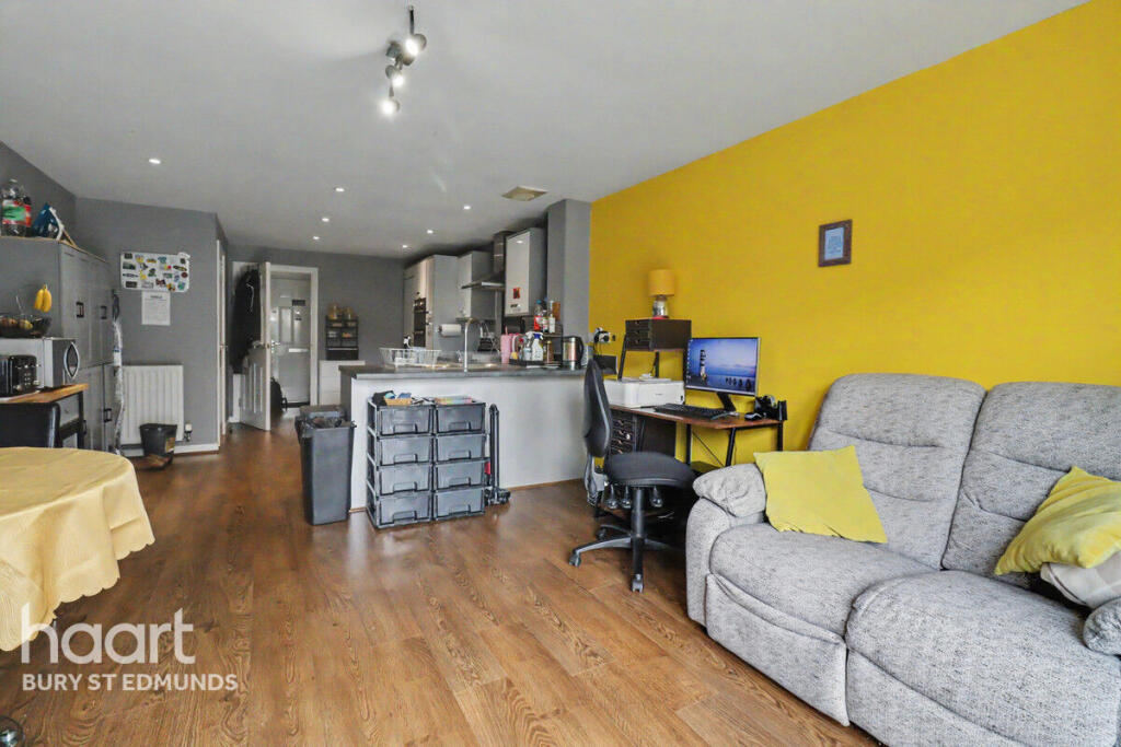 House in Mid Suffolk, Combs Ford, Stowmarket - View 3