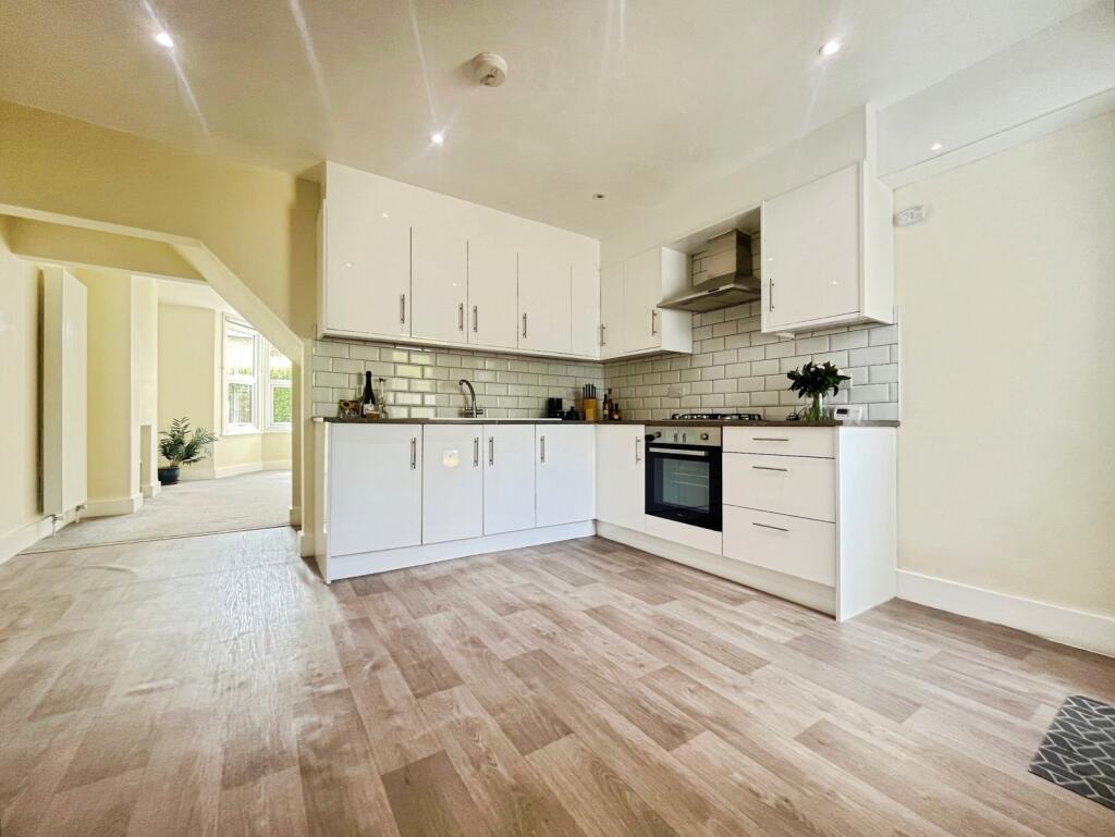 House in Waverley, Badshot Lea, Farnham - View 3