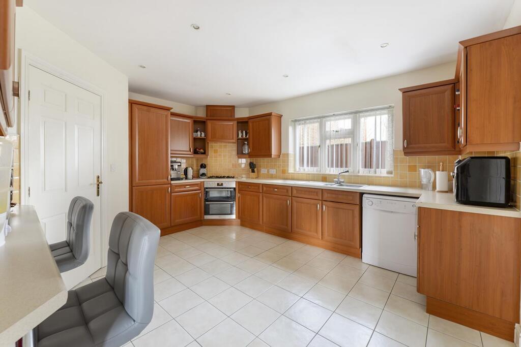 House in Tonbridge and Malling, Kings Hill - View 3