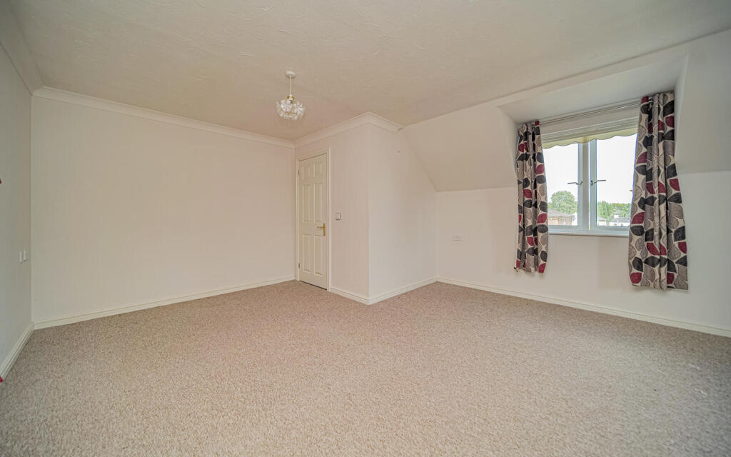 Lowbourne, Melksham photo 4