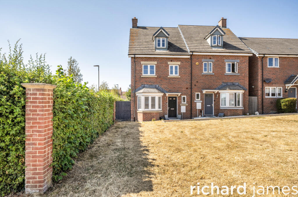 Main image of property: Holloway Close, Swindon, SN25