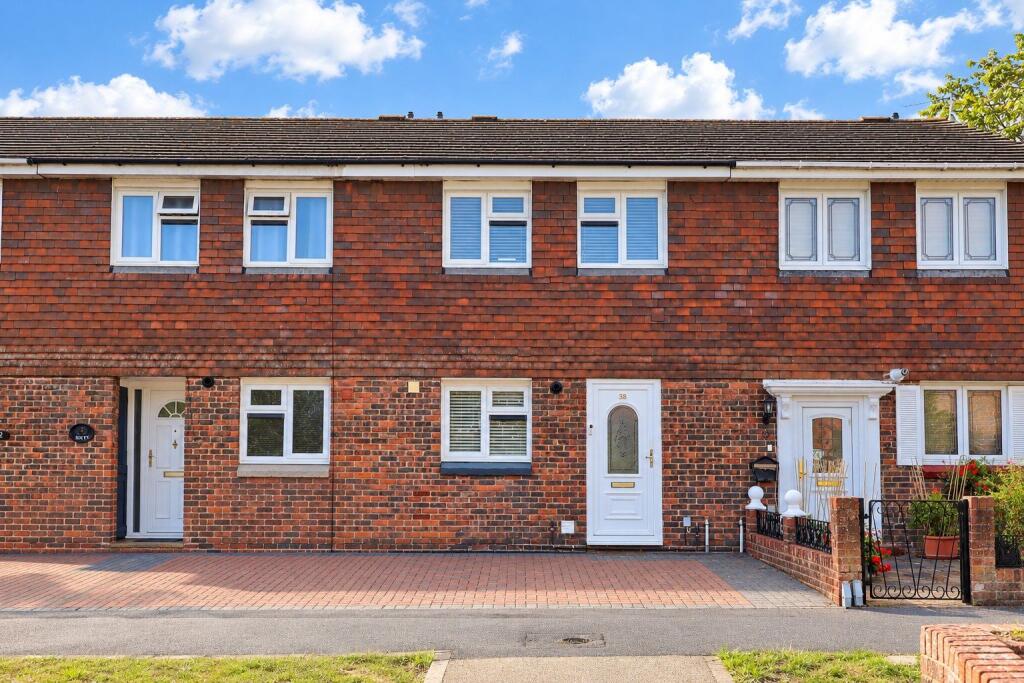 2-bed terraced on Hitchin Close, Romford, Essex, RM3, £375,000