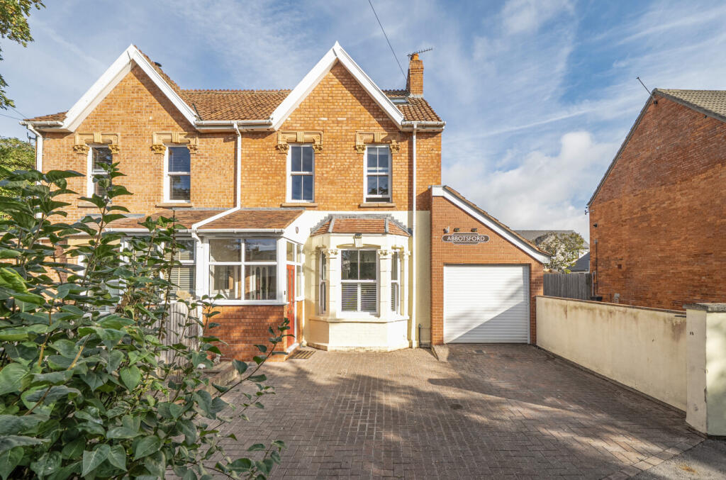House in Burnham-on-Sea