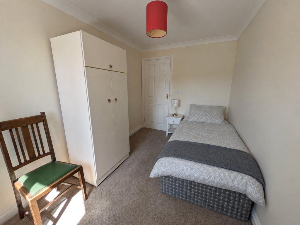 House in Freshwater, Isle of Wight - More