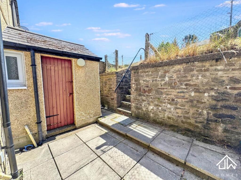 House in Markham, Argoed - View 4
