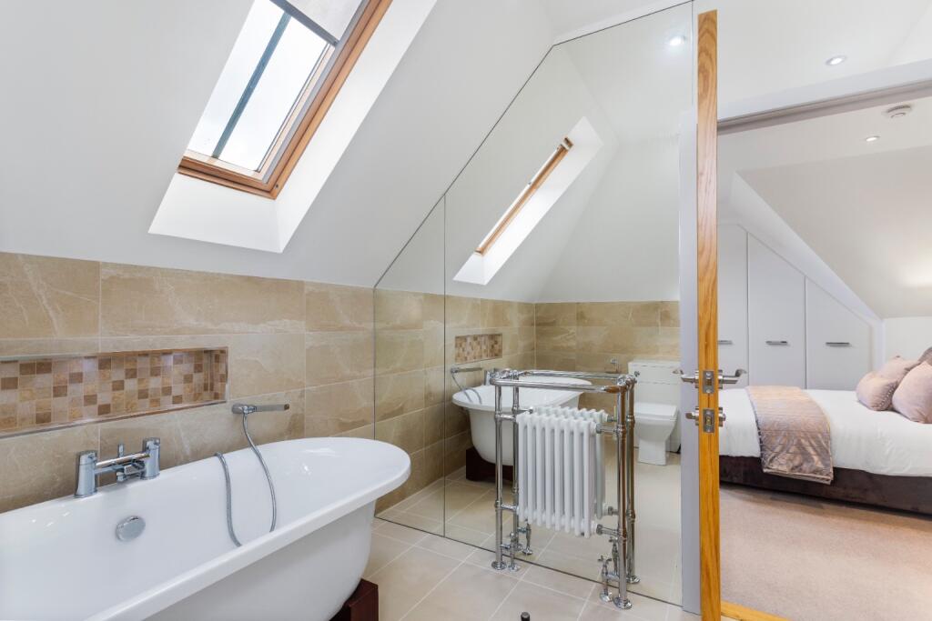 House in Nottingham, Beeston - View 3