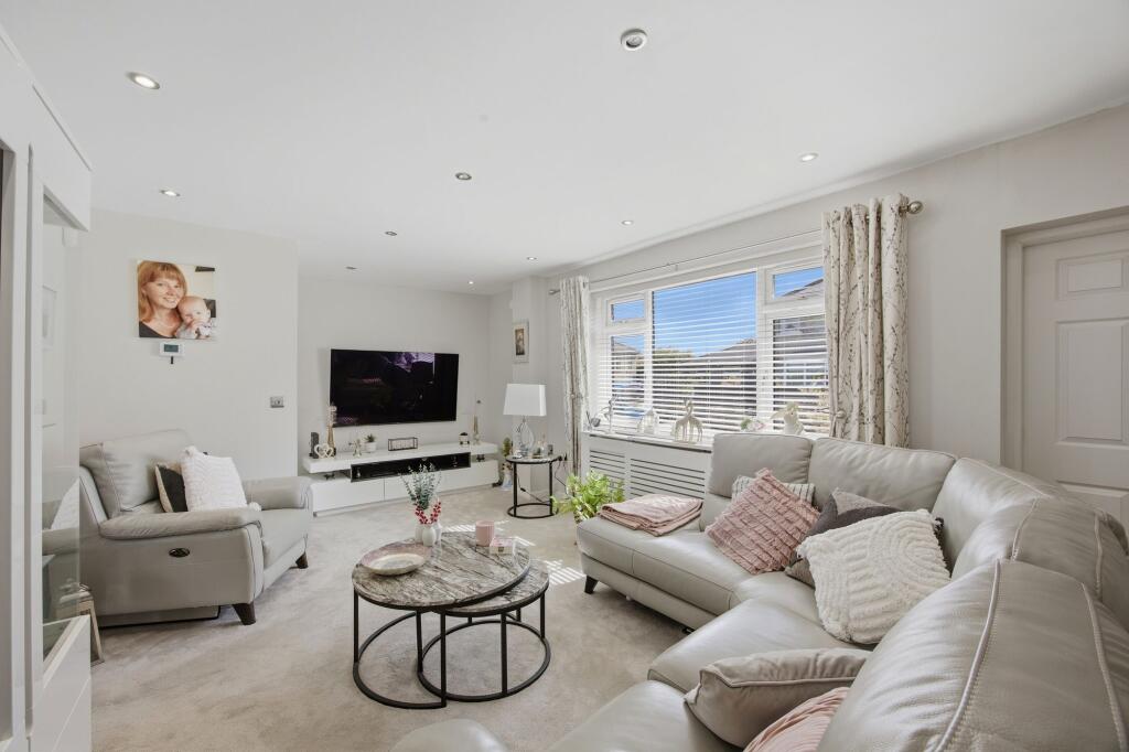 Glenborough Avenue, Bacup, OL13 - View 3