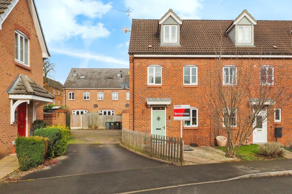 Main image of property: Maple Leaf Way, Hucknall, Nottingham, Nottinghamshire, NG15