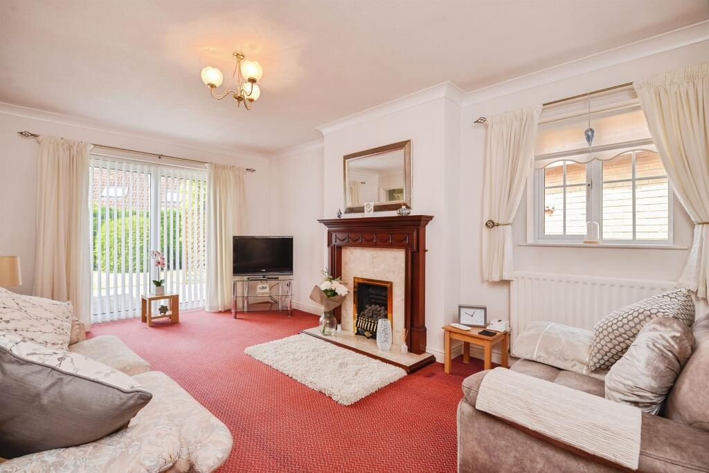Whinflower Drive, Stockton-On-Tees photo 3