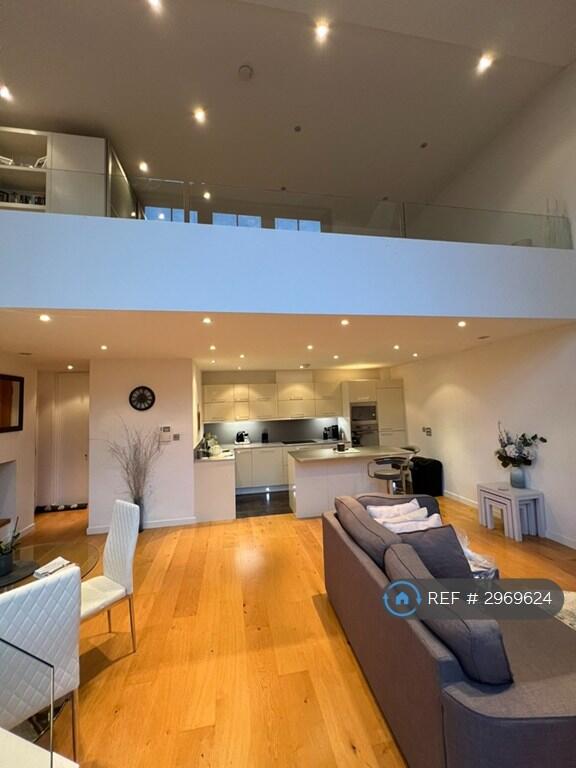 Apartment in Twickenham - View 4