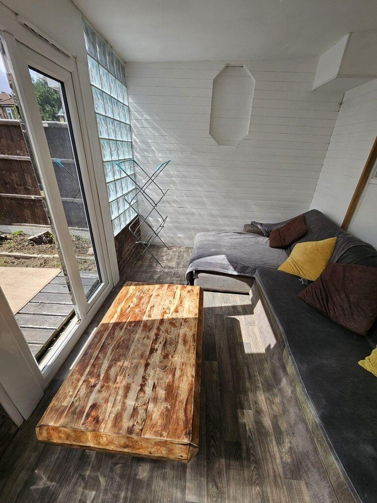 Additional image 3 of Student Five Double Bedrooms, Redhill (P05494)