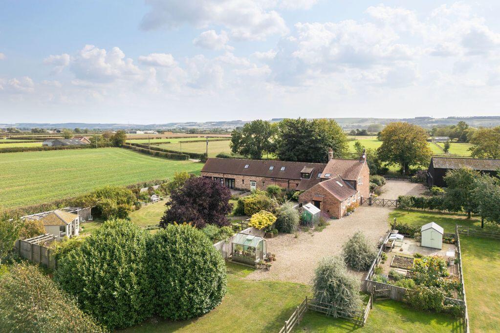 House in Yedingham, Ebberston and Yedingham - View 2