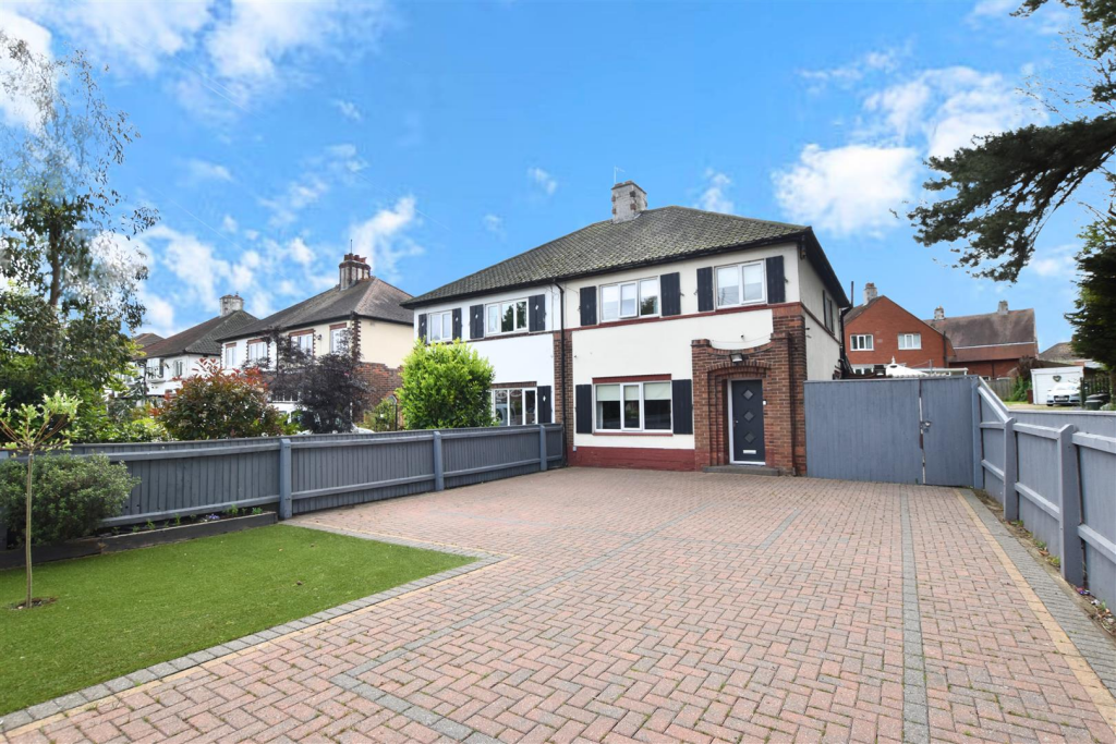 Main image of property: Laceby Road, Grimsby