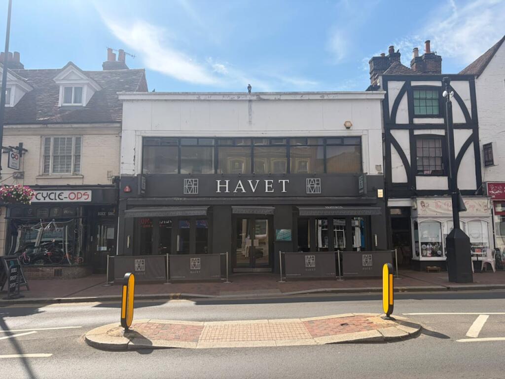 Main image of property: 150-152 High Street, Tonbridge, TN9 1BB