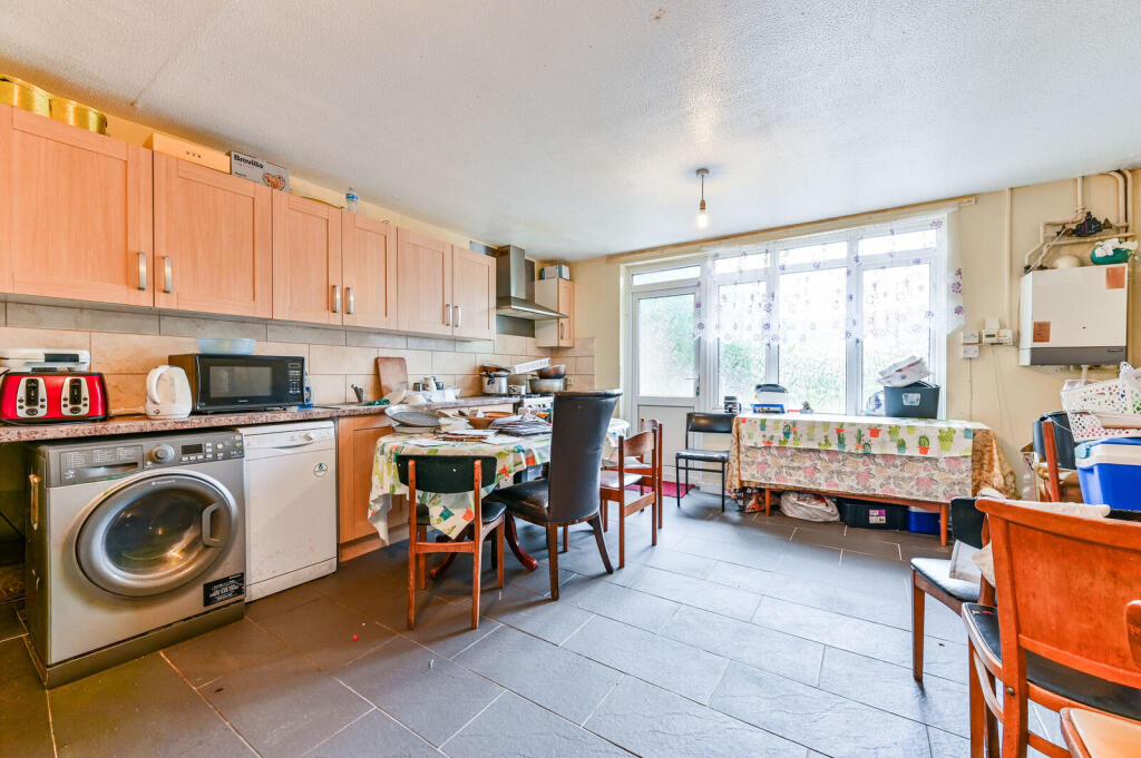 House in London - View 4