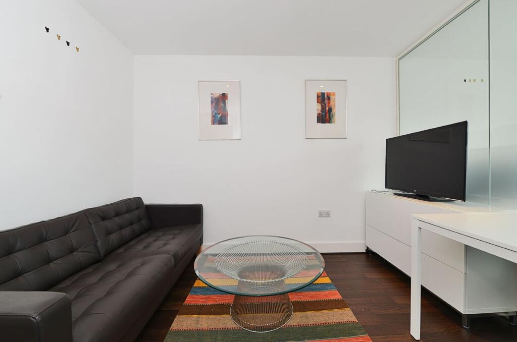 Main image of property: Long Lane, London, SE1