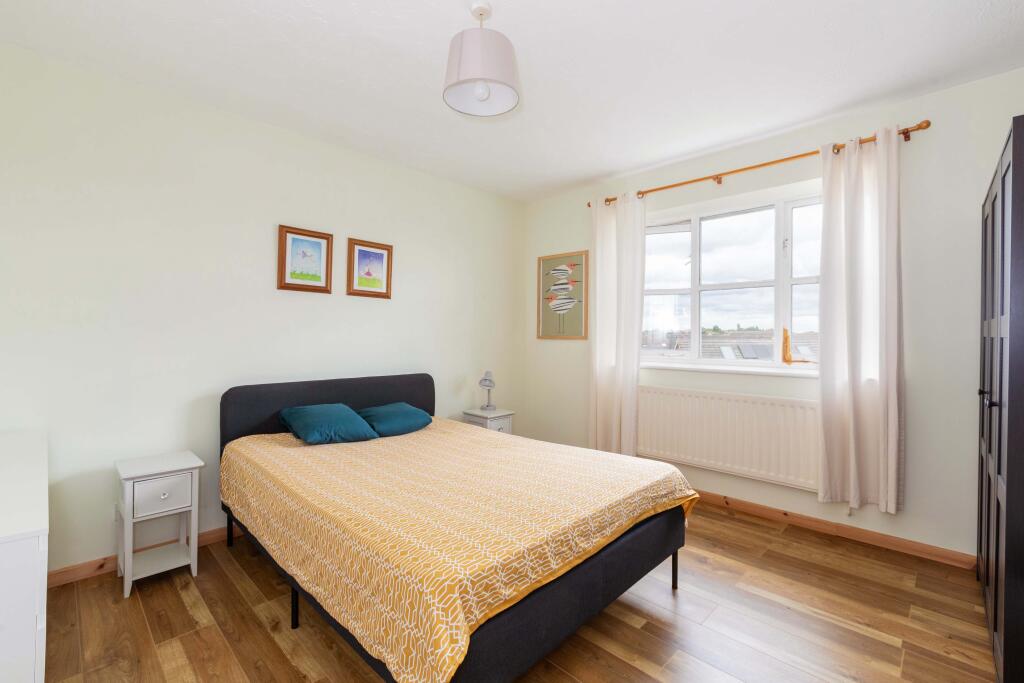 Apartment in Slough - View 4