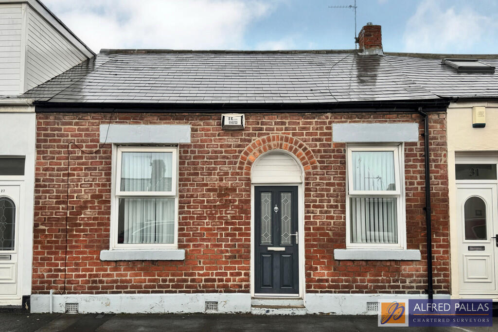 2-bed terraced on Osborne Street, Fulwell, £139,950