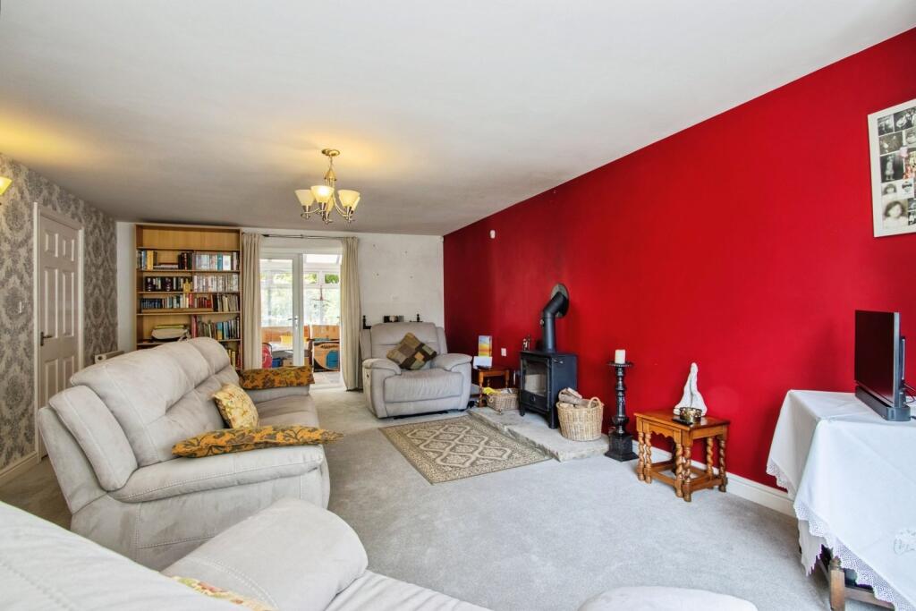 Additional image 5 of Tong Moor Side, Birkenshaw, Bradford, West Yorkshire, BD11