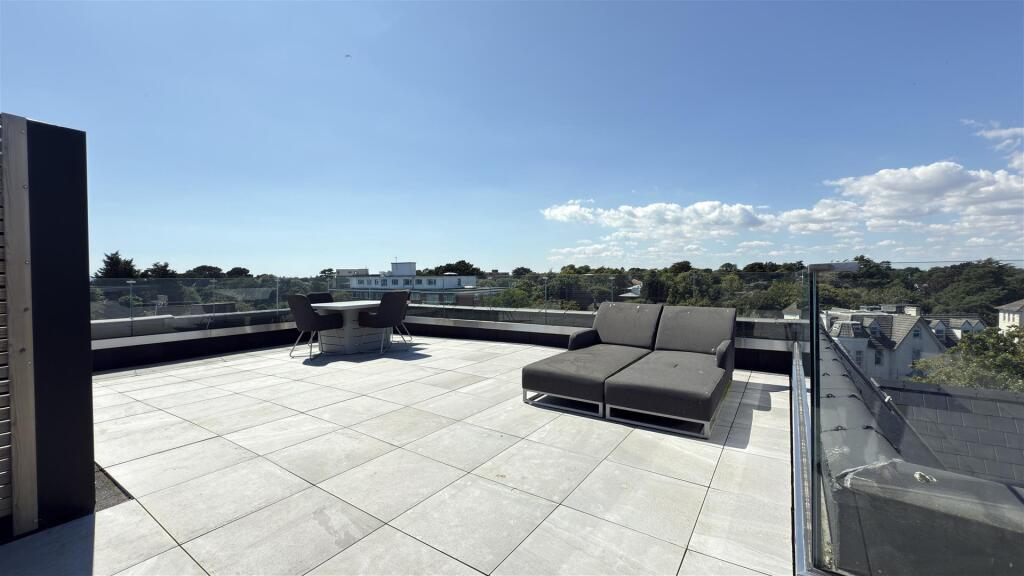 The Montague, 13 Durley Road South,
