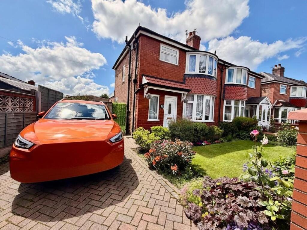 Main image of property: Kenyon Lane, Manchester
