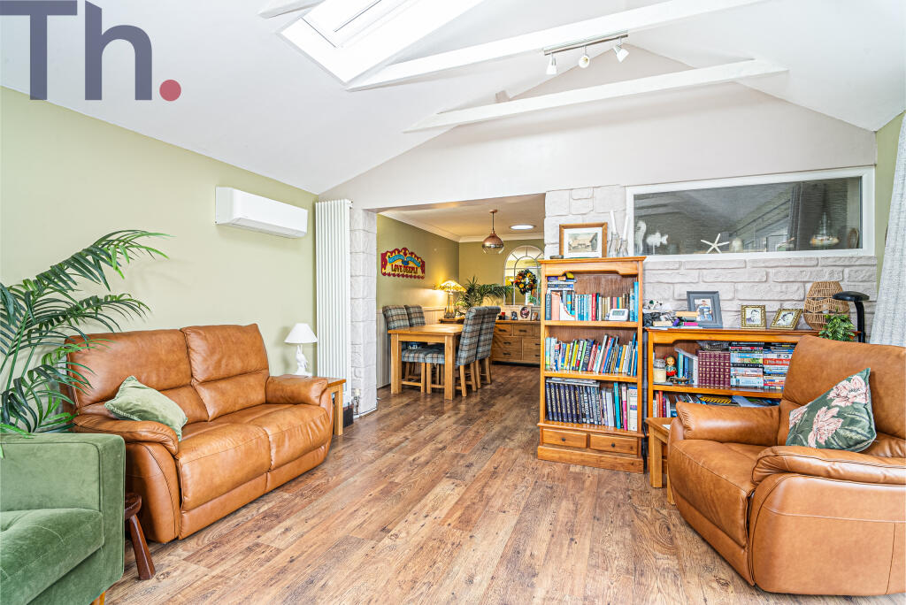 House in Sandown, Yaverland - View 3