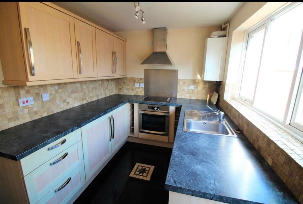 House in Portsmouth - View 2