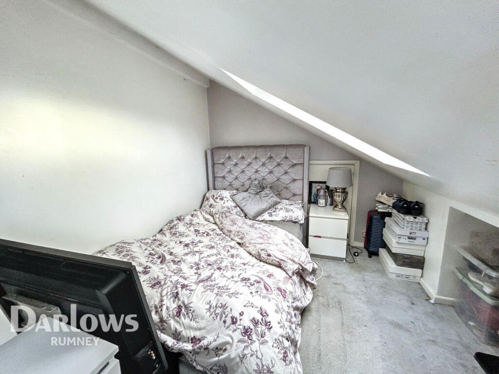Redwood Close, Cardiff photo 4