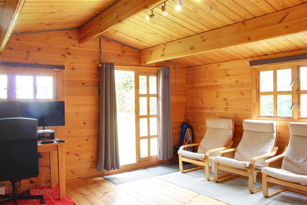 Additional image 24 of Bradmore Way, Brookmans Park