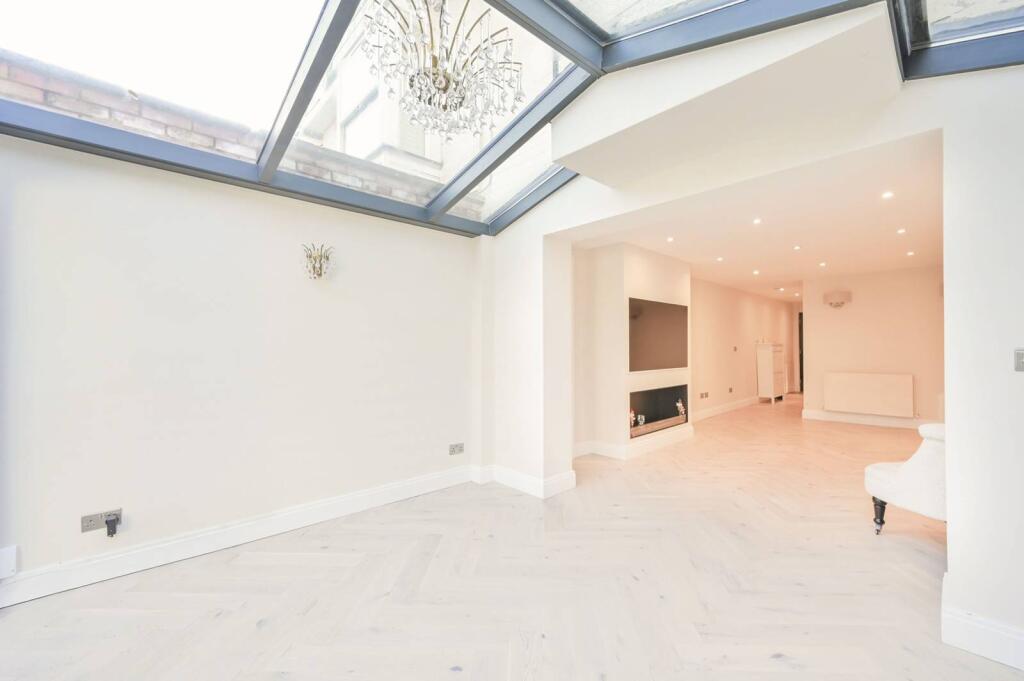 Main image of property: Pooles Lane, Chelsea, London, SW10