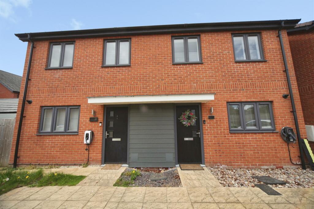 Main image of property: Titus Grove, Houghton Regis, DUNSTABLE