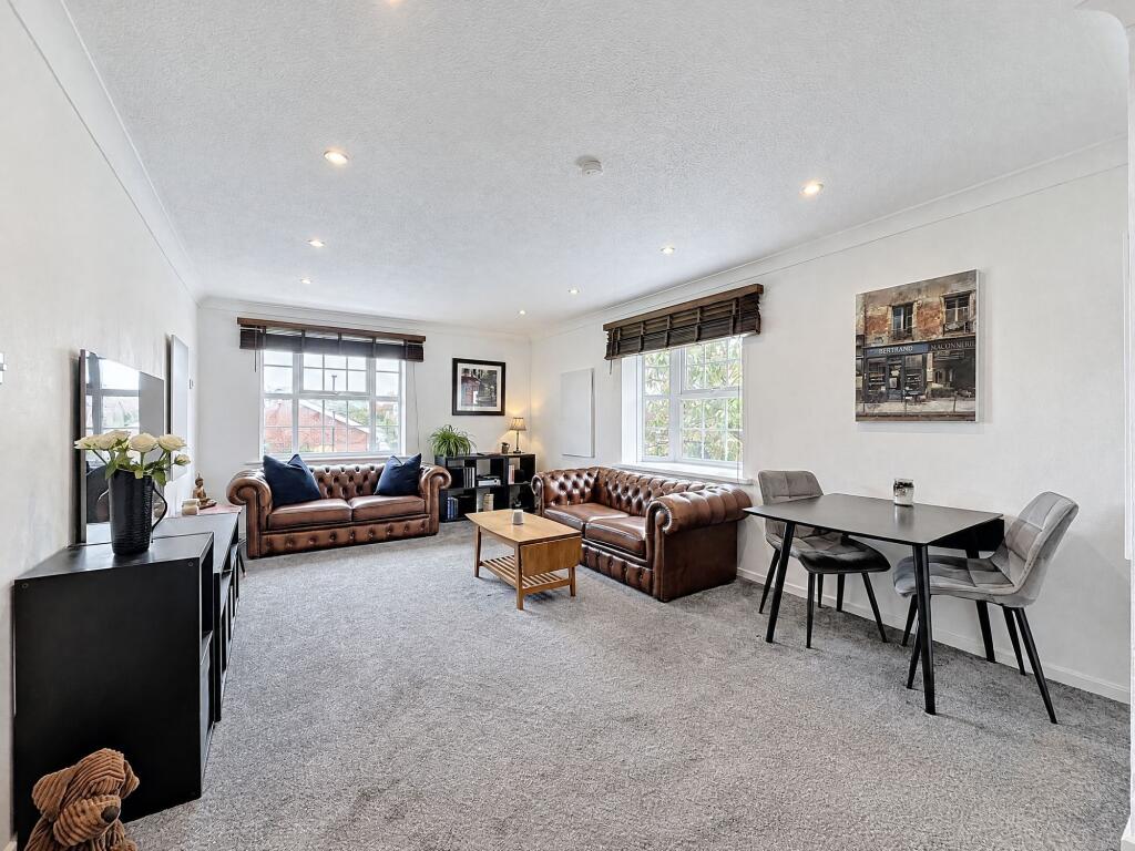 Apartment in Newcastle upon Tyne - View 2