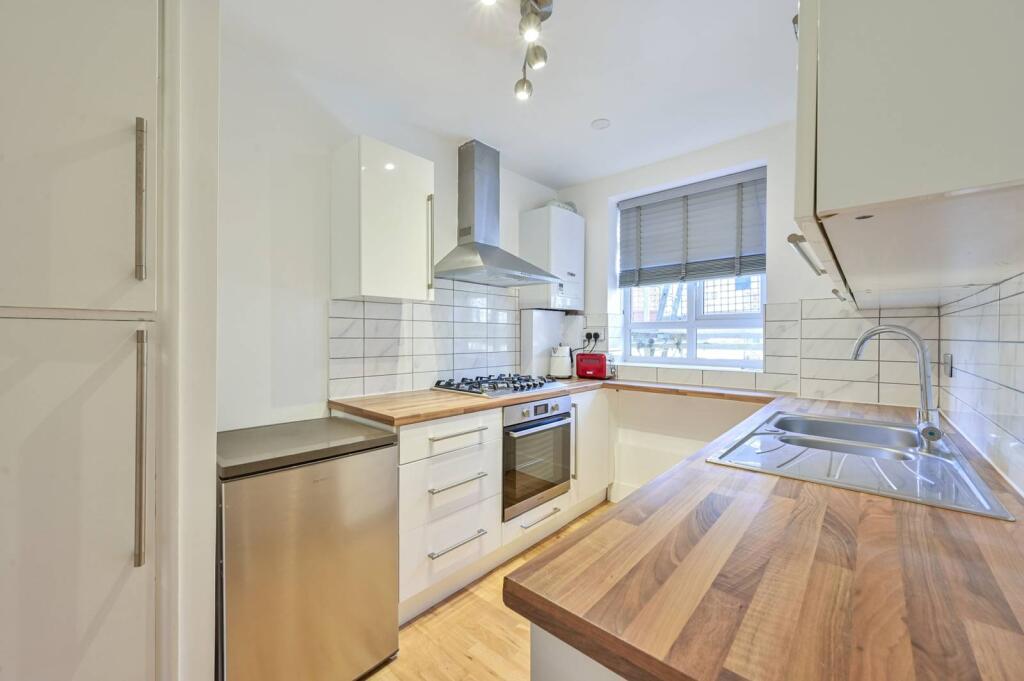 Main image of property: Esher Gardens, Wimbledon Common, London, SW19