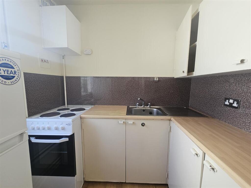 Studio flat for rent