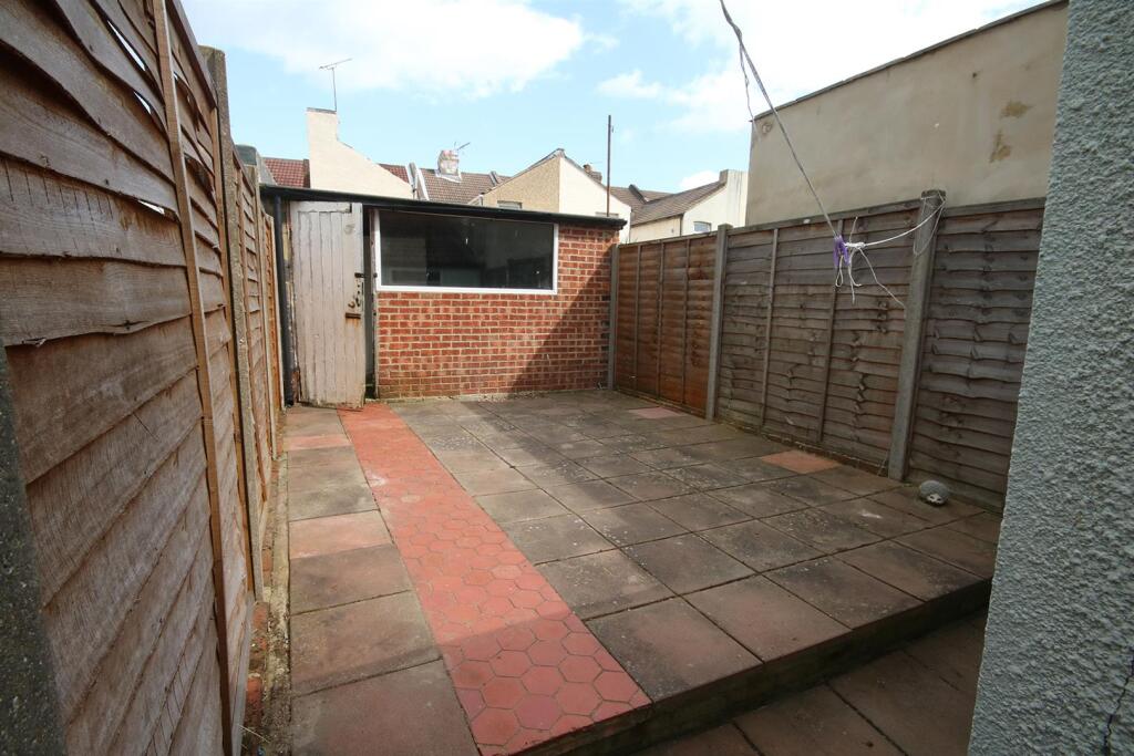 Property photo 11