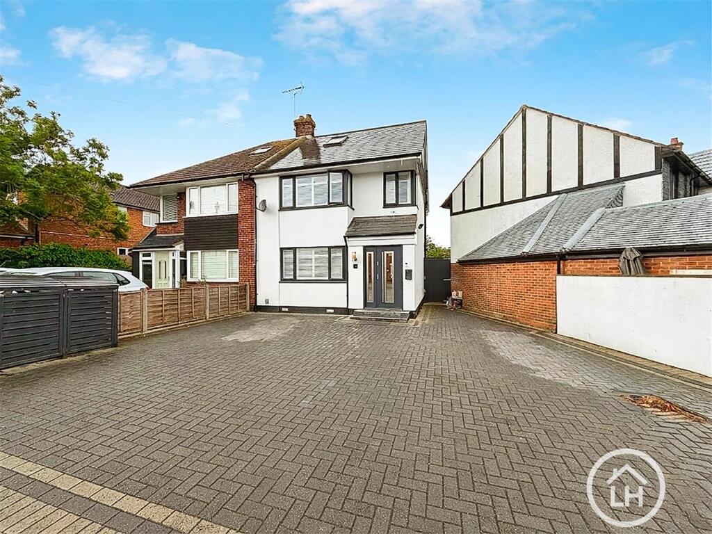 Main image of property: Eastcourt lane, Rainham