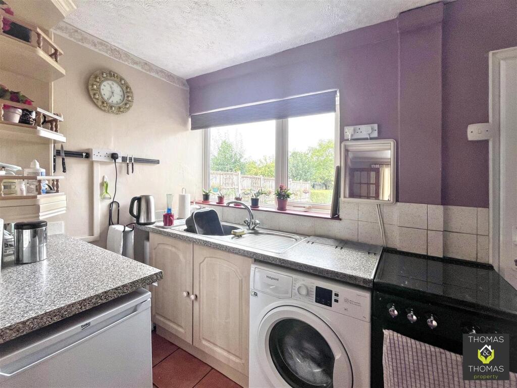 House in Tewkesbury, Bentham, Badgeworth - View 5