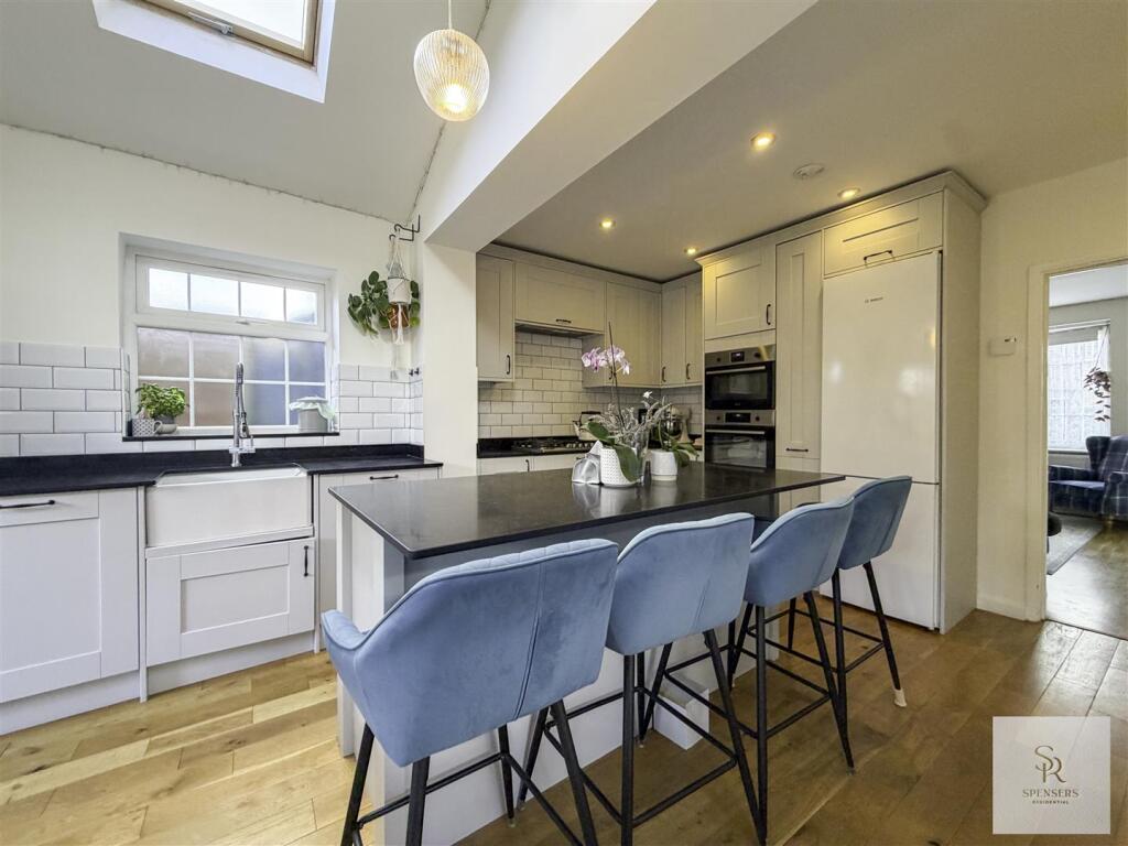 House in Watford - View 3