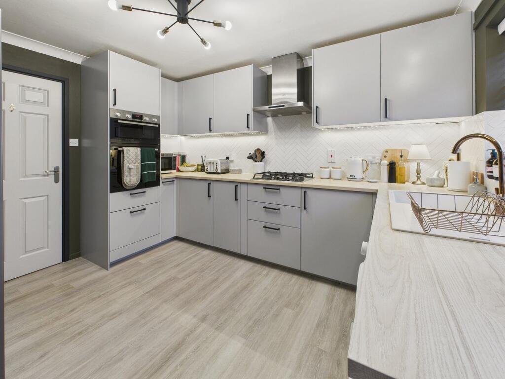 Wimbotsham Road, Downham Market, PE38 photo 3