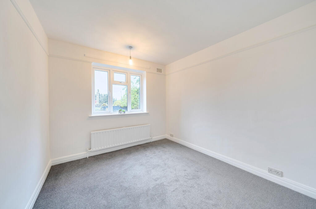 Apartment in Harrow - View 5