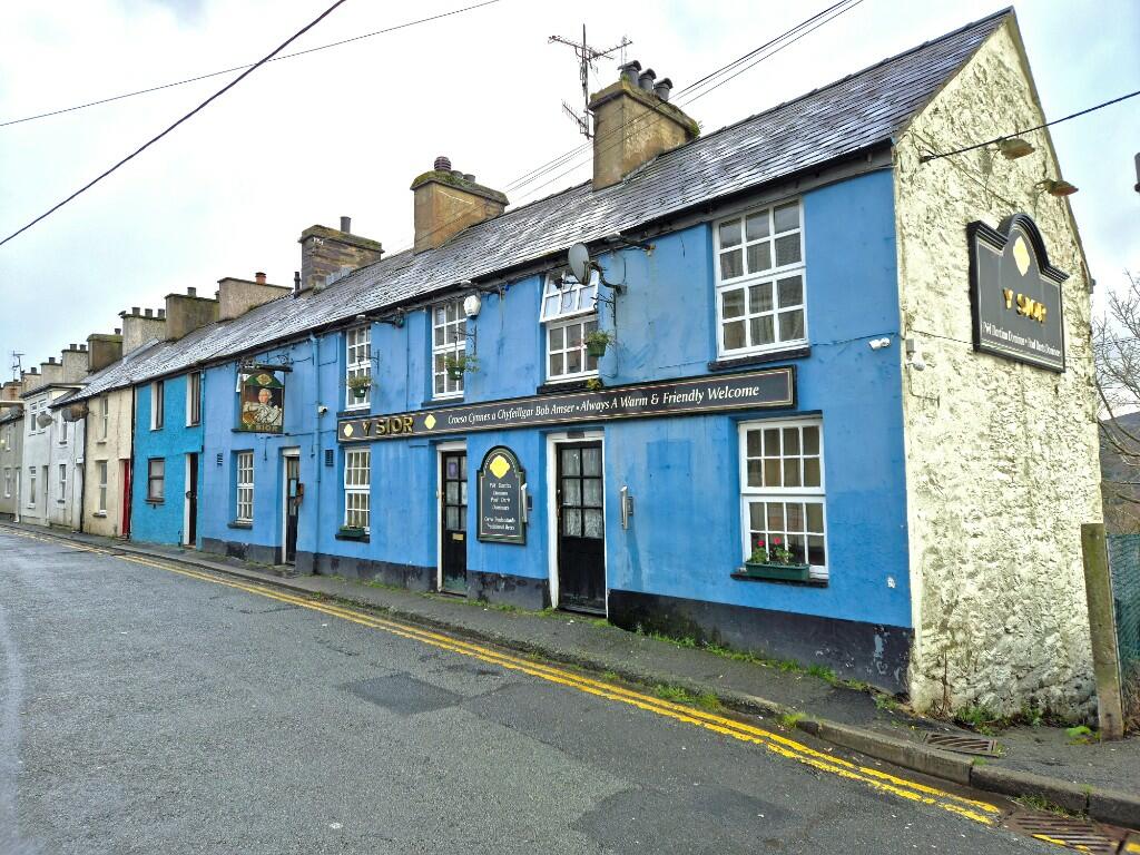 Main image of property: Carneddi Road, LL57